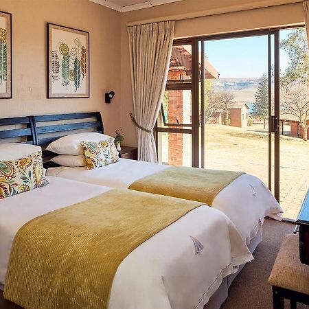 First Group Qwantani Hotel Harrismith Exterior photo