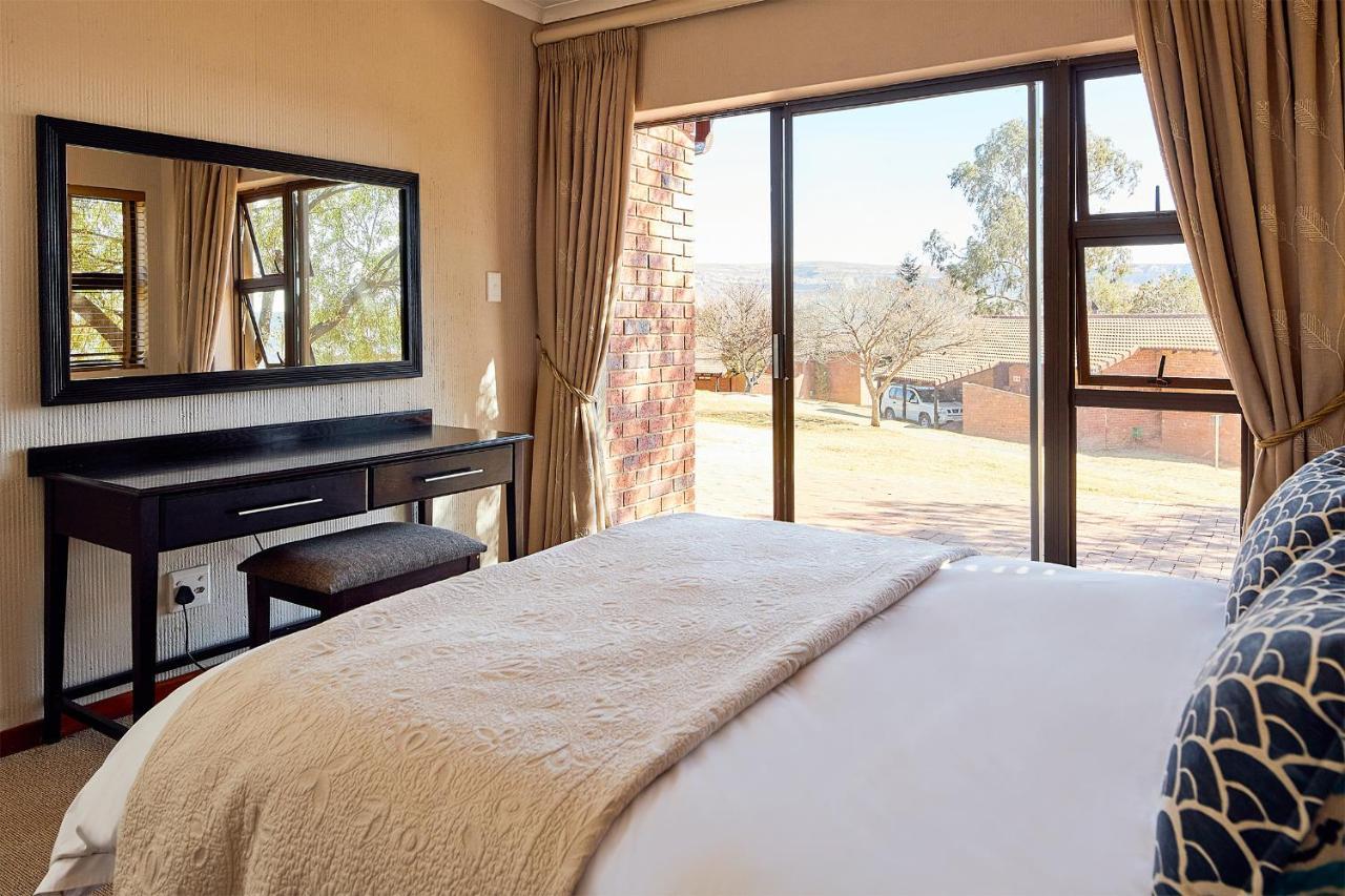 First Group Qwantani Hotel Harrismith Exterior photo