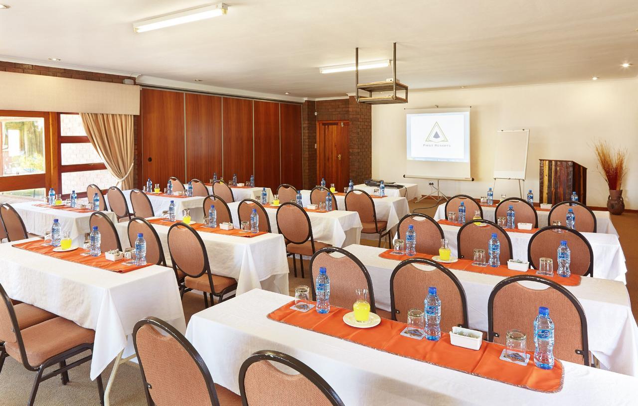 First Group Qwantani Hotel Harrismith Exterior photo
