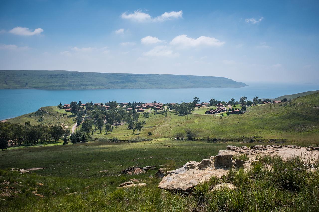 First Group Qwantani Hotel Harrismith Exterior photo